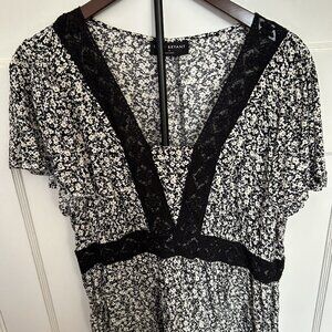 Lane Bryant Navy and White Tunic Top